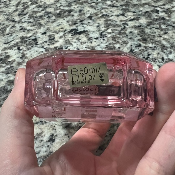 Victoria’s Secret Bombshell perfume - Picture 3 of 3